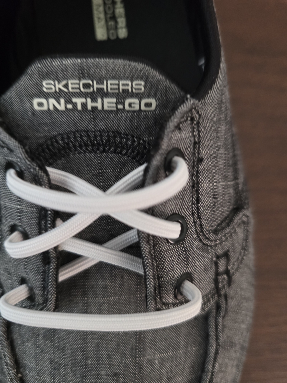 Skechers On-The-Go Gray Canvas Slip On Loafers Shoes Size 7 - Picture 4 of 9
